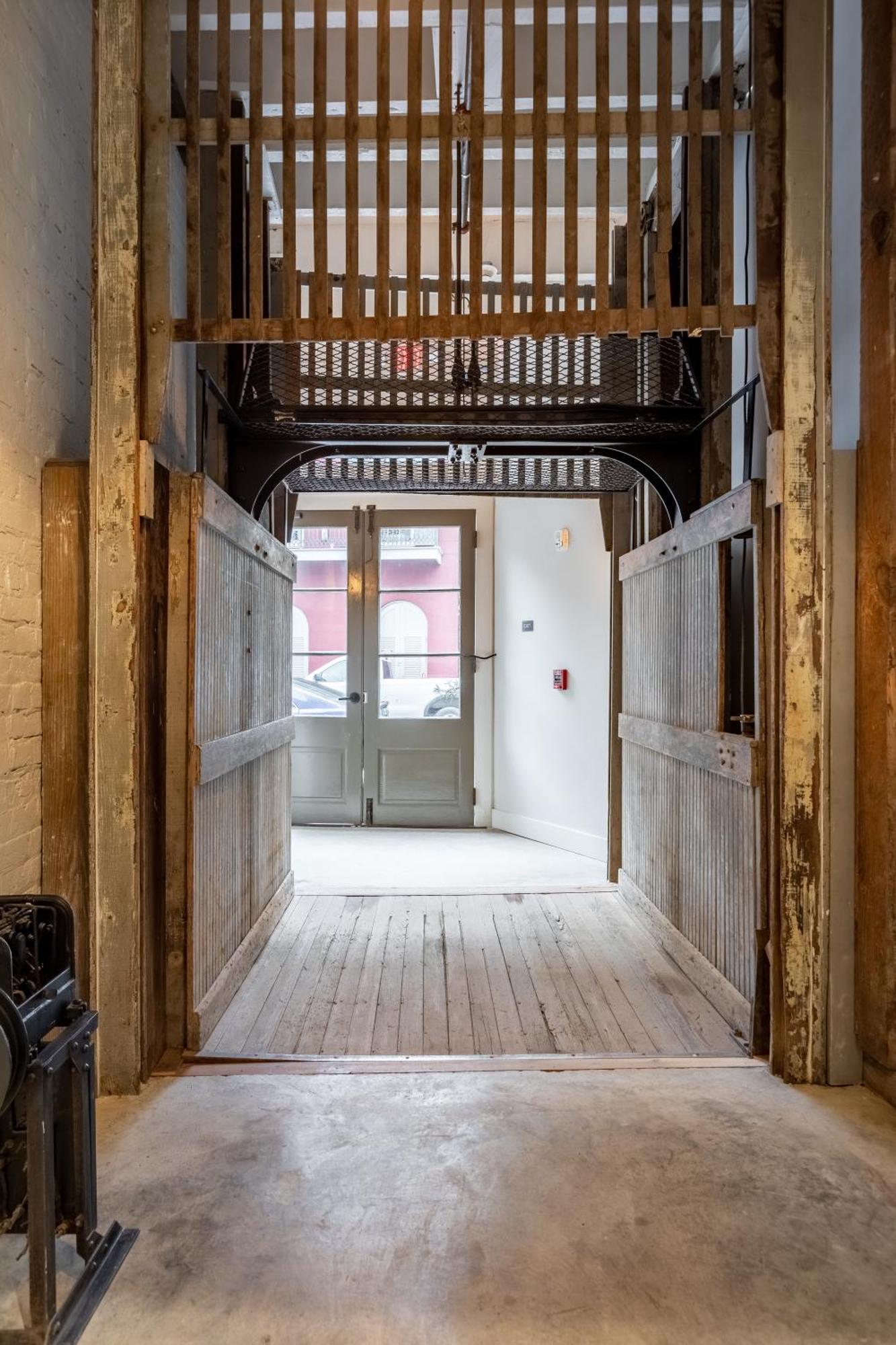 Ironworks Building Apartment Ню Орлиънс Екстериор снимка