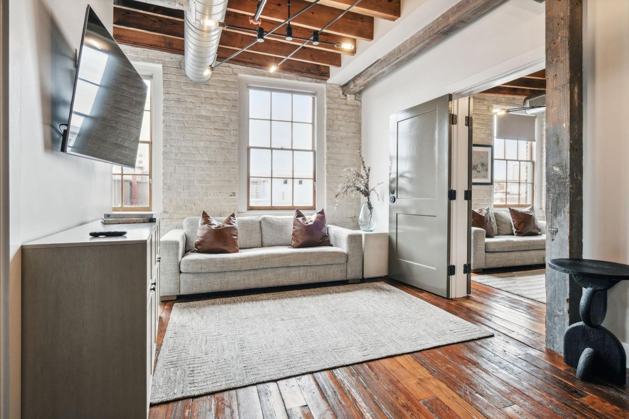 Ironworks Building Apartment Ню Орлиънс Екстериор снимка