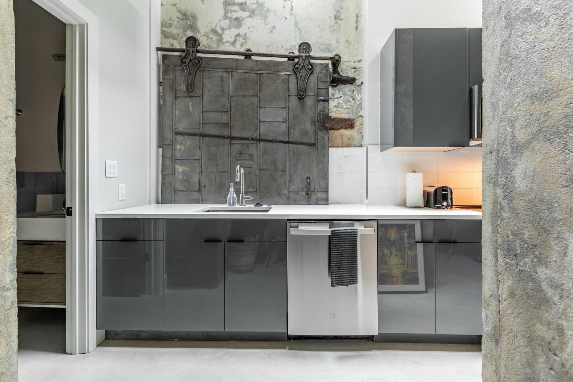 Ironworks Building Apartment Ню Орлиънс Екстериор снимка