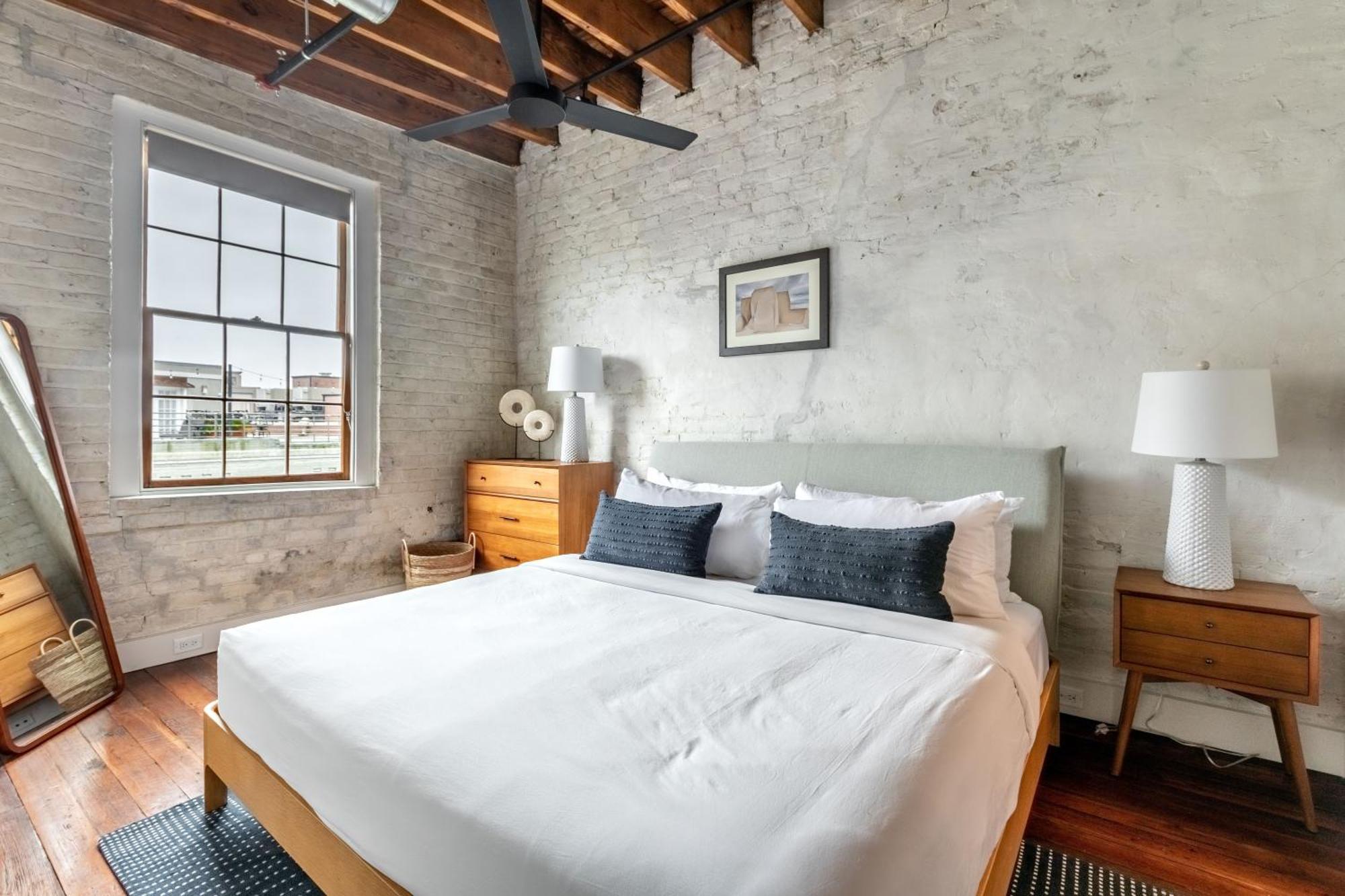 Ironworks Building Apartment Ню Орлиънс Екстериор снимка
